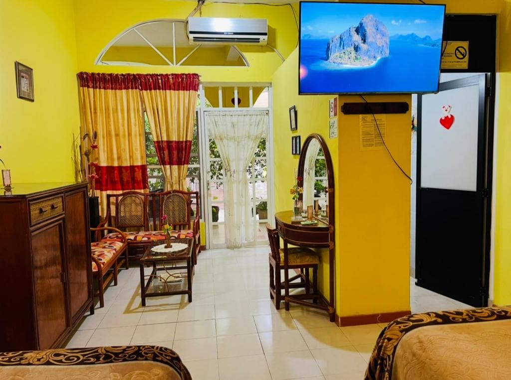 Habitación doble con sala de estar