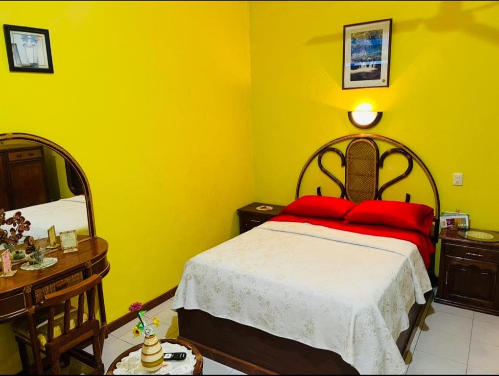 Habitación Sencilla, Hotel Magic Collinn
